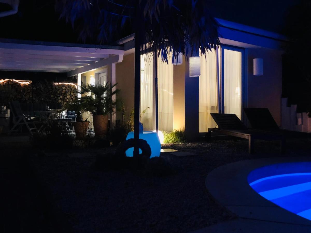 Apartment Tinyhouse Mit Pool, Outdoor Whirlpool Und Garten Petershagen-Eggersdorf ภายนอก รูปภาพ