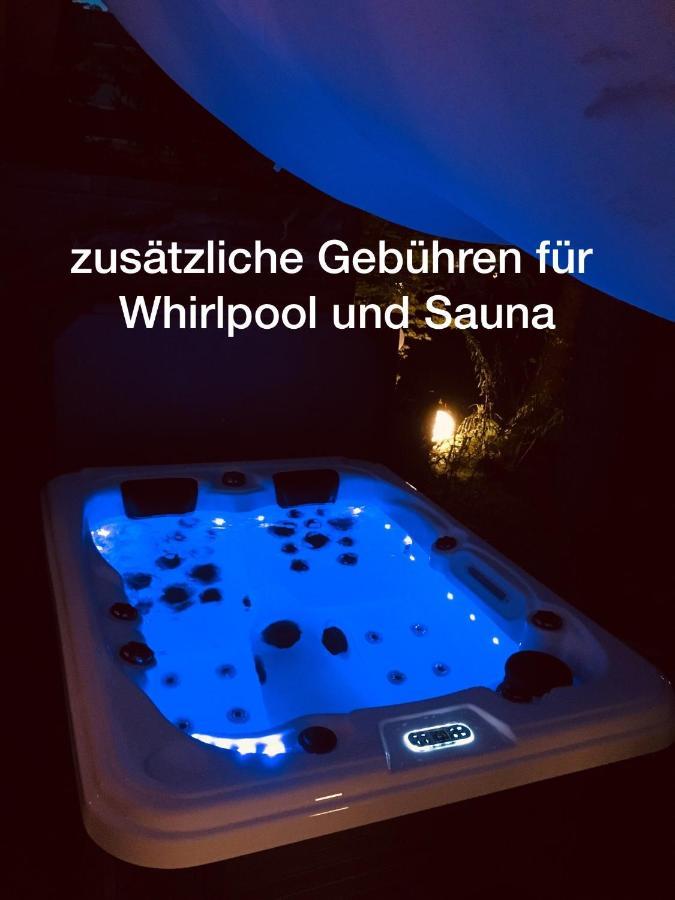 Apartment Tinyhouse Mit Pool, Outdoor Whirlpool Und Garten Petershagen-Eggersdorf ภายนอก รูปภาพ