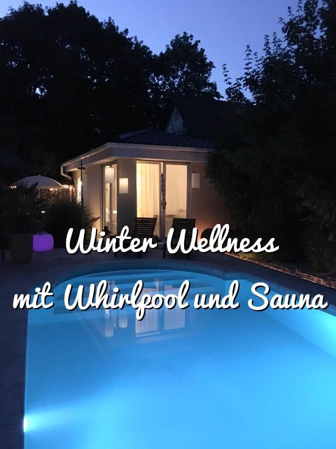Apartment Tinyhouse Mit Pool, Outdoor Whirlpool Und Garten Petershagen-Eggersdorf ภายนอก รูปภาพ