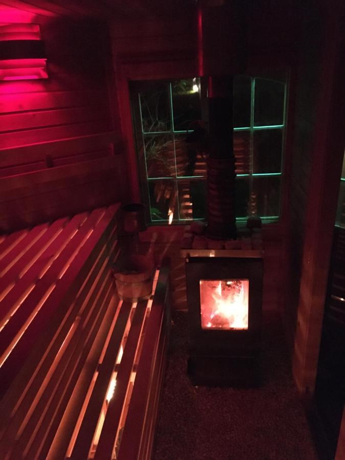 Apartment Tinyhouse Mit Pool, Outdoor Whirlpool Und Garten Petershagen-Eggersdorf ภายนอก รูปภาพ